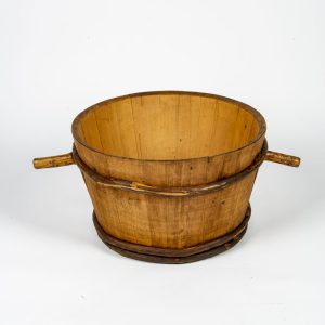 Mastello in legno con manici